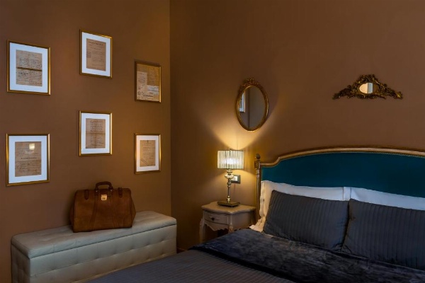 051 Room & Breakfast image 11