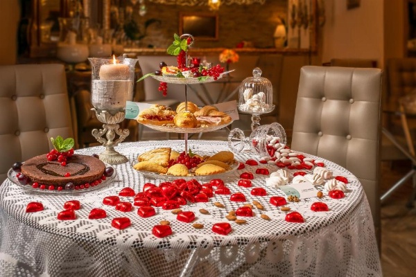 051 Room & Breakfast image 21