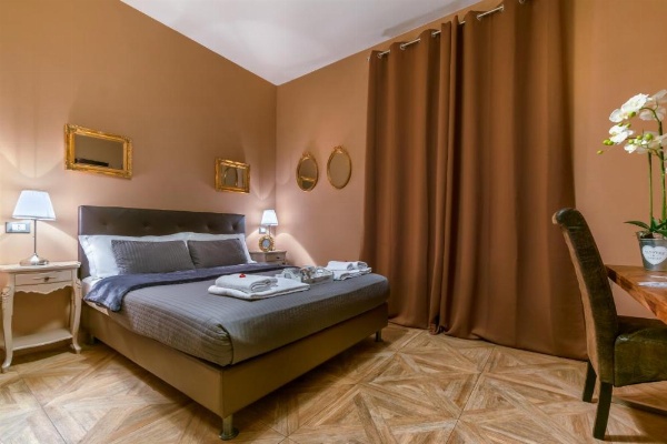 051 Room & Breakfast image 23